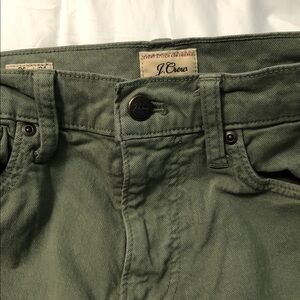 J. Crew 484 Stretch - 
32x 34 -Olive Green 
Feel soft and crisp at the same time